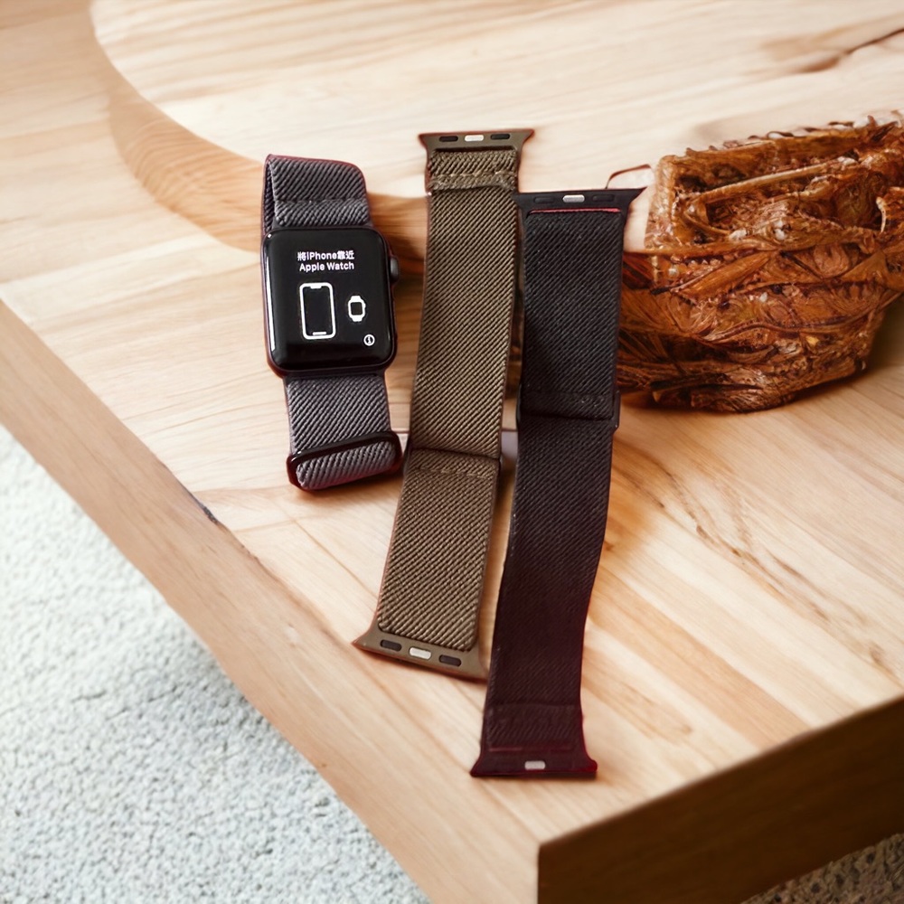 Series 3 Apple Watch, 3 adjustable bands and charging cord